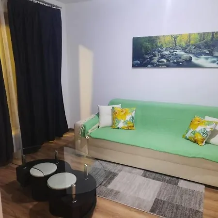 House Апартаменти *